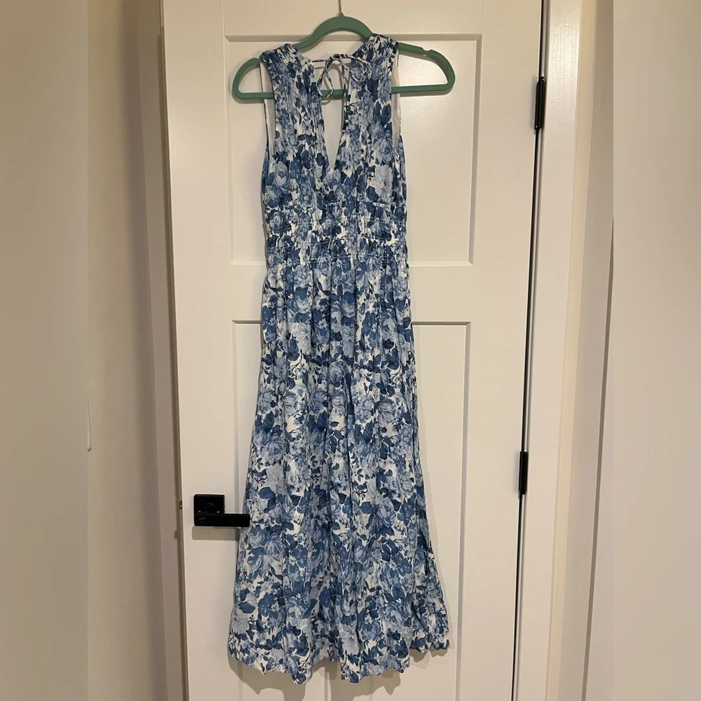 Abercrombie & Fitch Blue and White Floral Maxi Dress